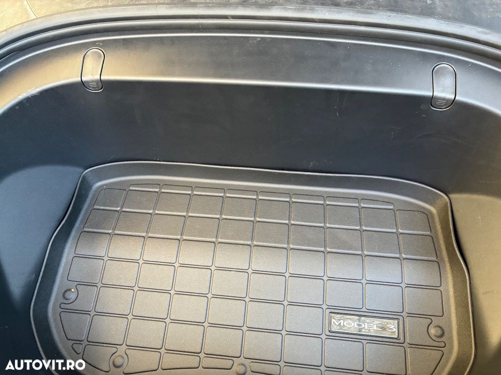 Tesla Model 3 AWD Dual Motor - 30