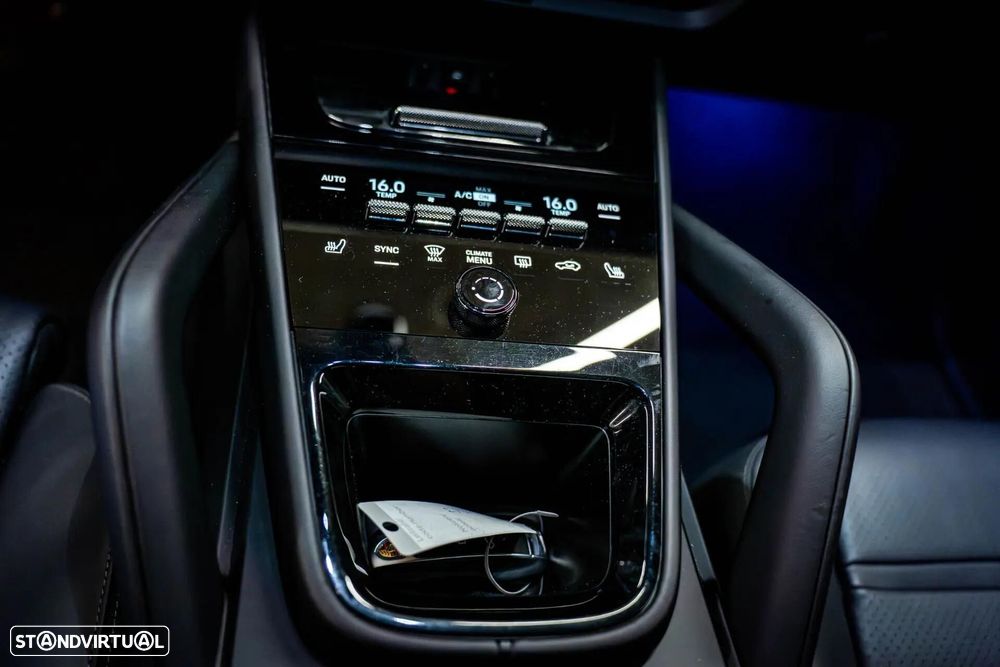 Porsche Cayenne E-Hybrid - 12