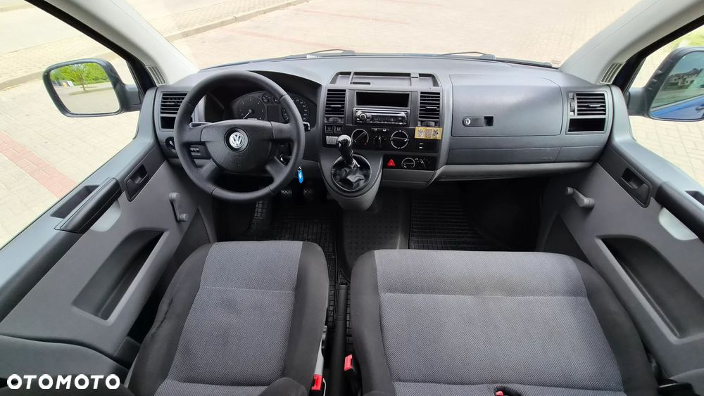 Volkswagen Transporter Caravelle Kurz Comfortline - 11