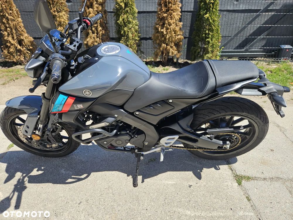 Yamaha MT - 4