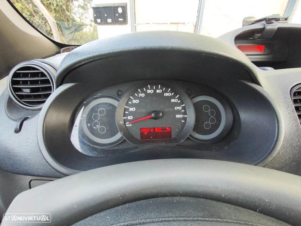 Renault Kangoo 1.5 dCi Confort - 12
