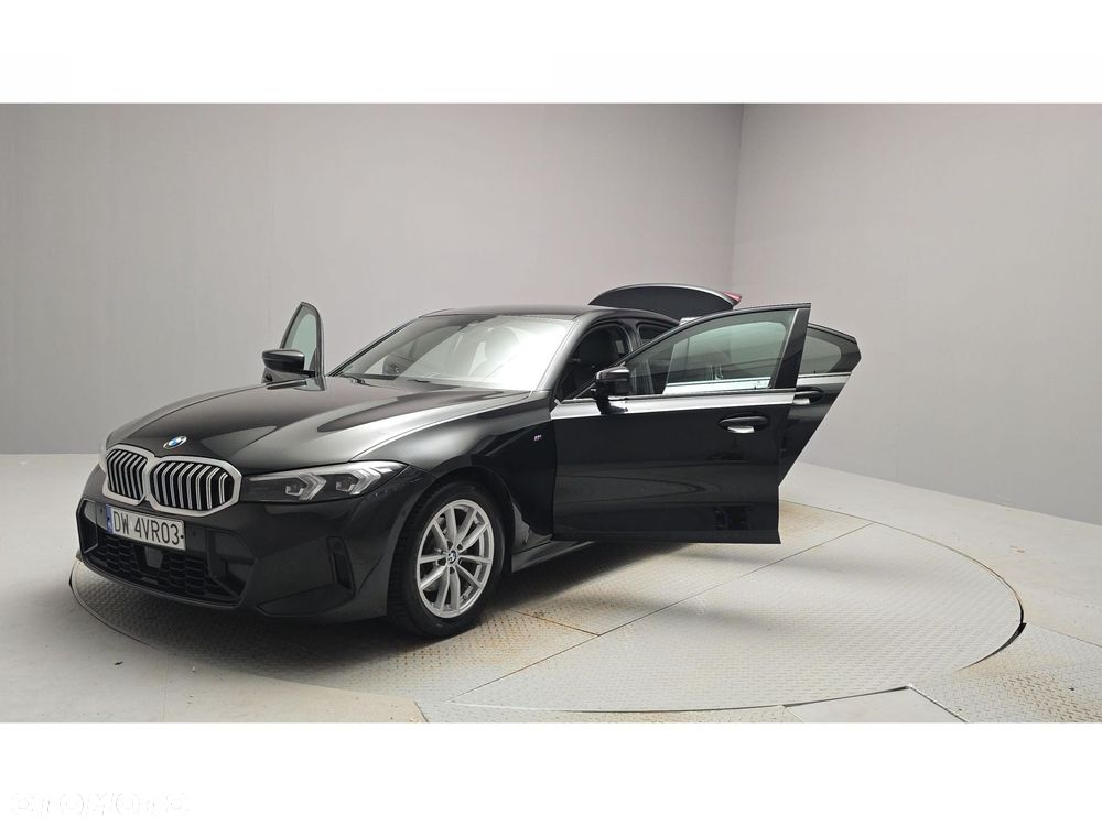 BMW Seria 3 320d xDrive mHEV M Sport - 15