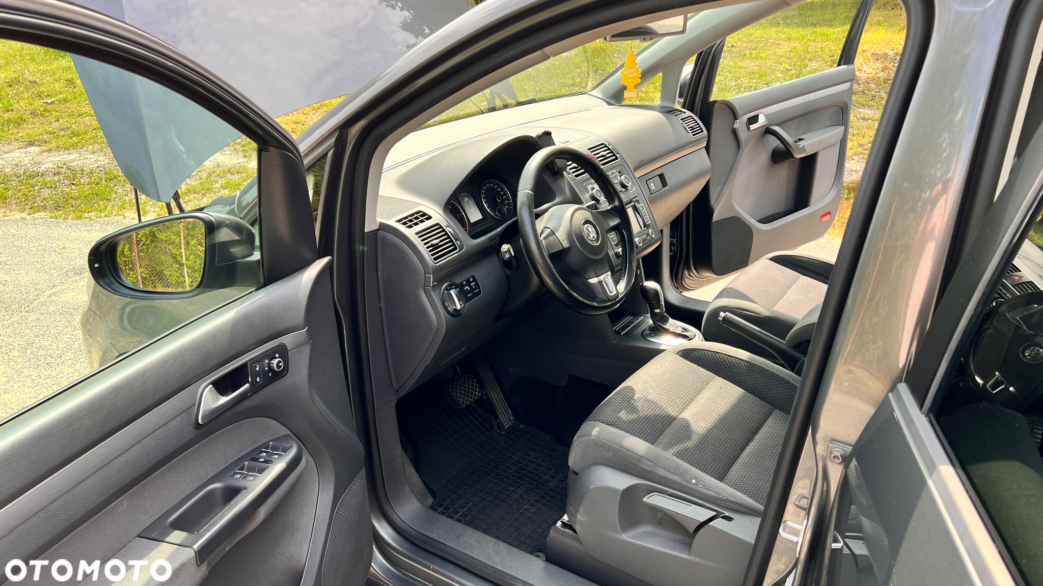 Volkswagen Touran 1.6 TDI DPF Comfortline DSG - 14