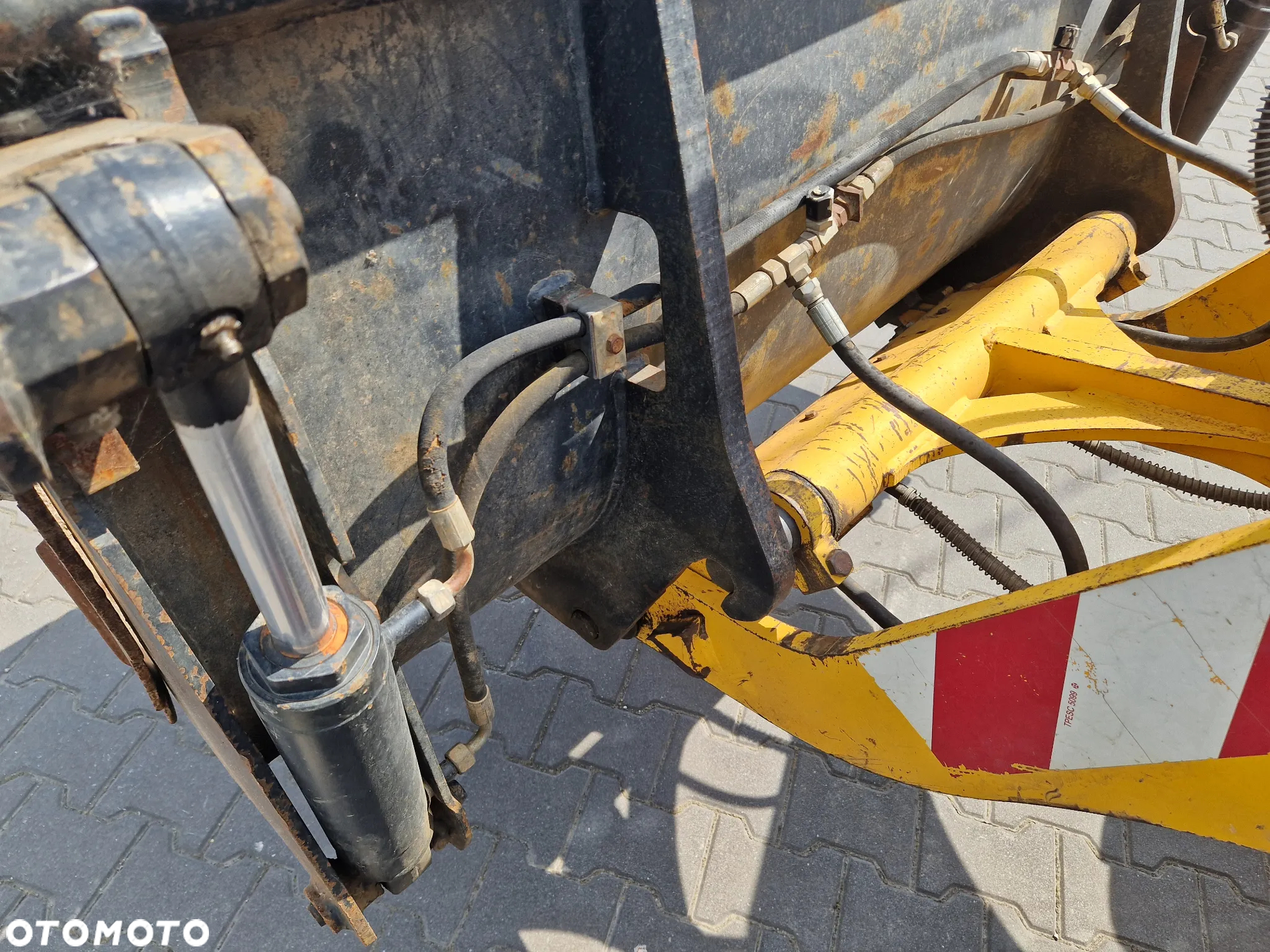 JCB 407 - 9
