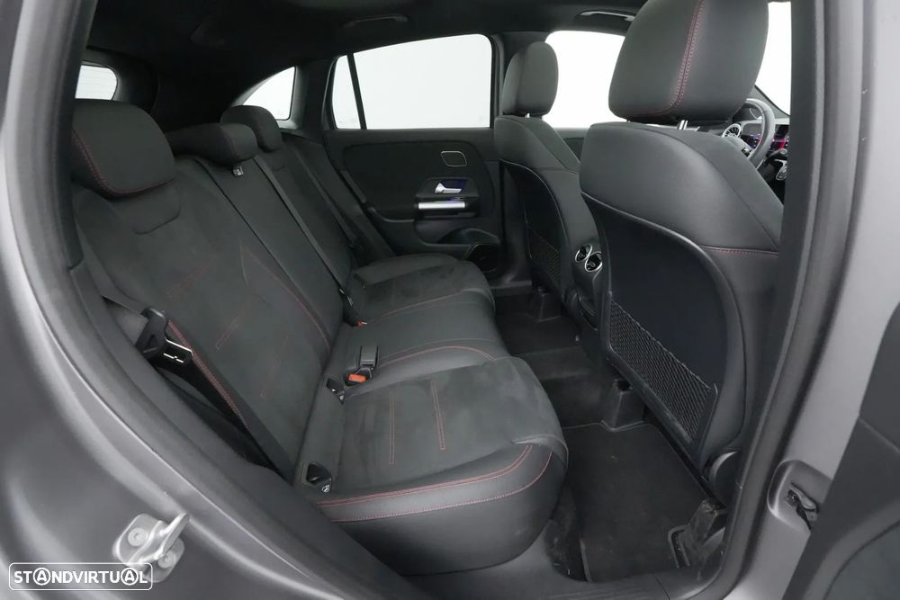 Mercedes-Benz GLA 200 AMG Line - 31