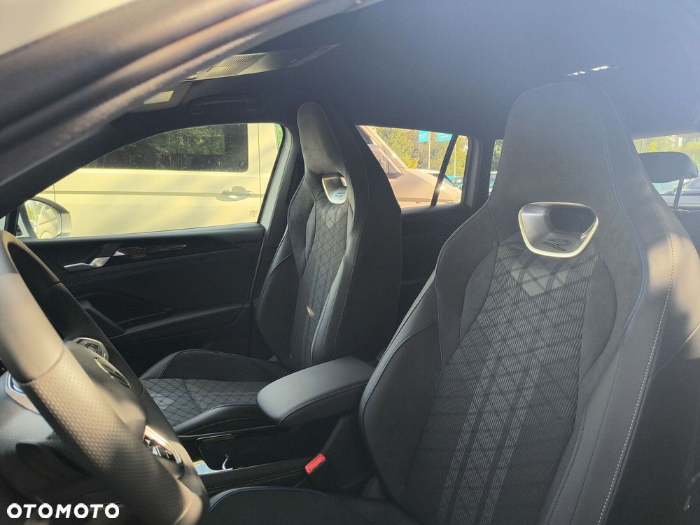Volkswagen Tiguan 1.5 eTSI R-Line Plus DSG - 36