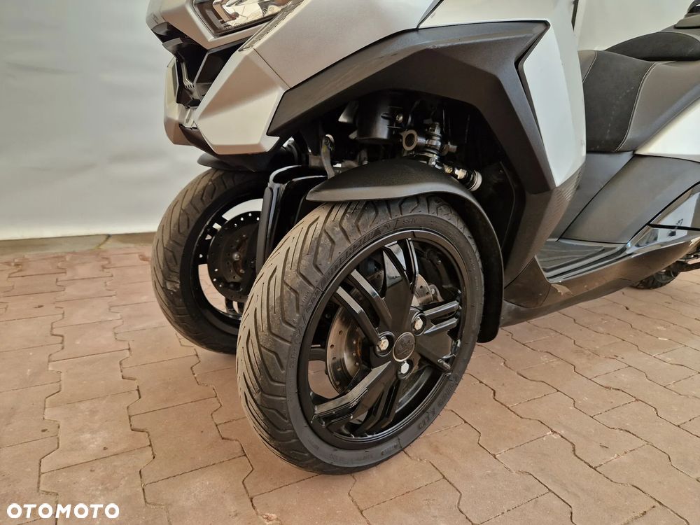 Peugeot Metropolis - 31