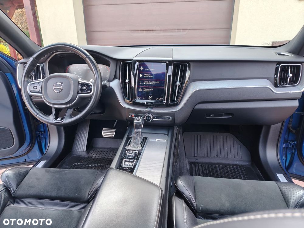 Volvo XC 60 T6 AWD Geartronic RDesign - 15