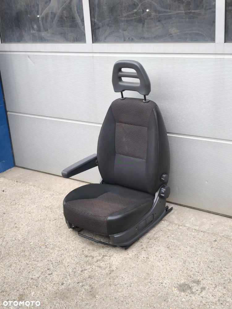 Fotel kierowcy lewy Citroen Jumper Peugeot Boxer Ducato III Lift - 1