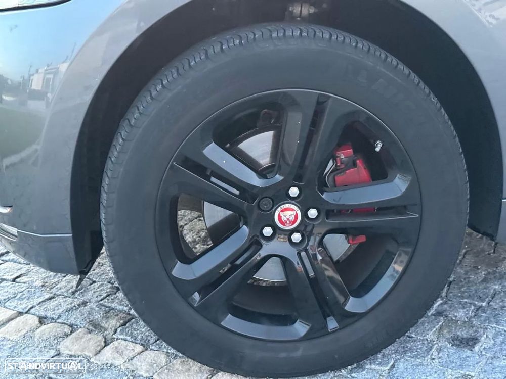 Jaguar F-Pace 3.0 TDV6 R-Sport AWD Aut. - 13