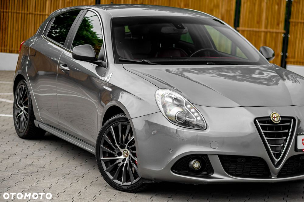 Alfa Romeo Giulietta 1.8 TBi 16V TCT Quadrifoglio Verde - 4