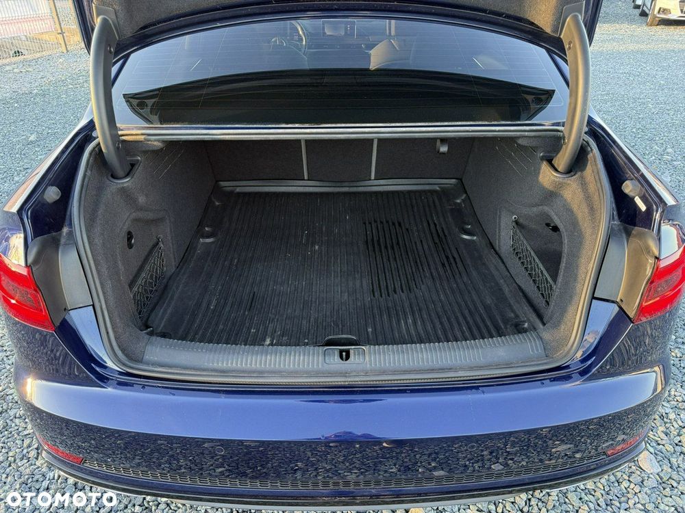 Audi A4 Limousine - 39