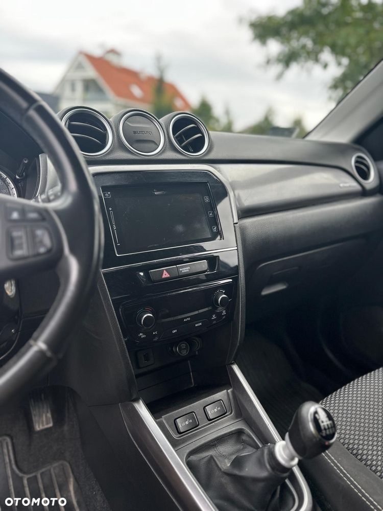 Suzuki Vitara 1.4 Boosterjet Premium 4WD - 12