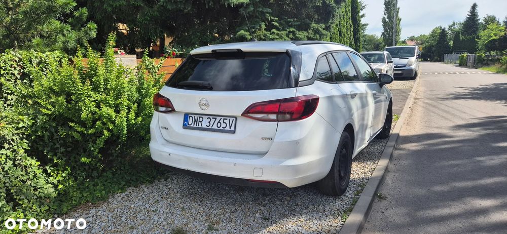 Opel Astra 1.6 CDTI Sport - 16
