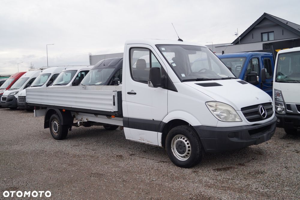 Mercedes-Benz Sprinter - 9