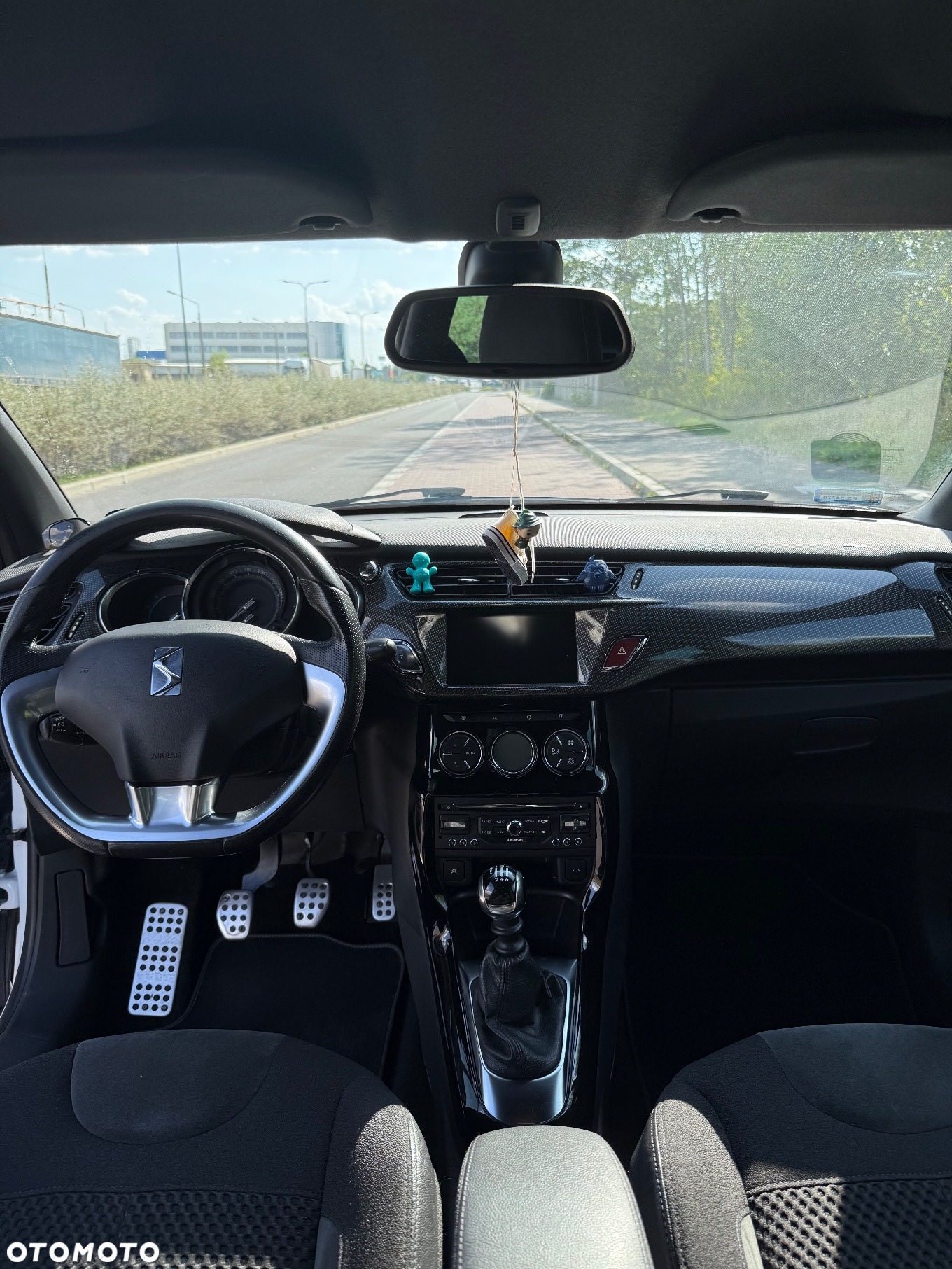 Citroën DS3 1.6 e-HDi SportChic - 20