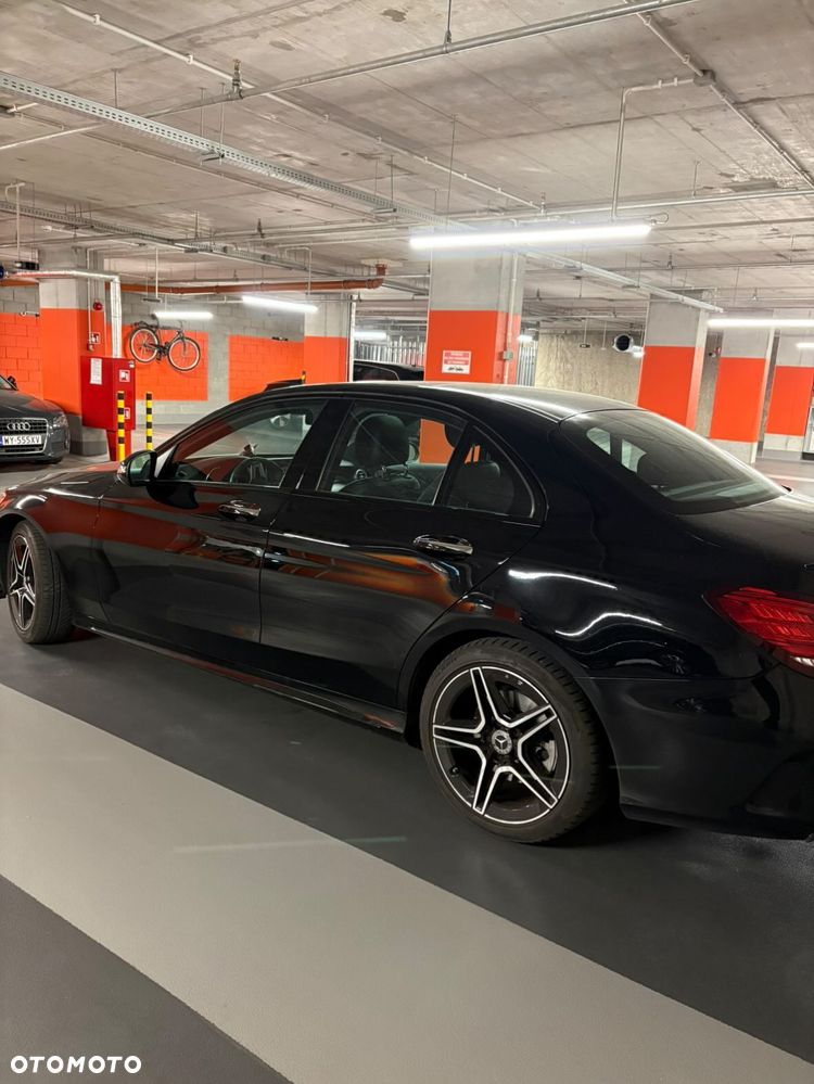 Mercedes-Benz Klasa C 300 4Matic 9G-TRONIC AMG Line - 6