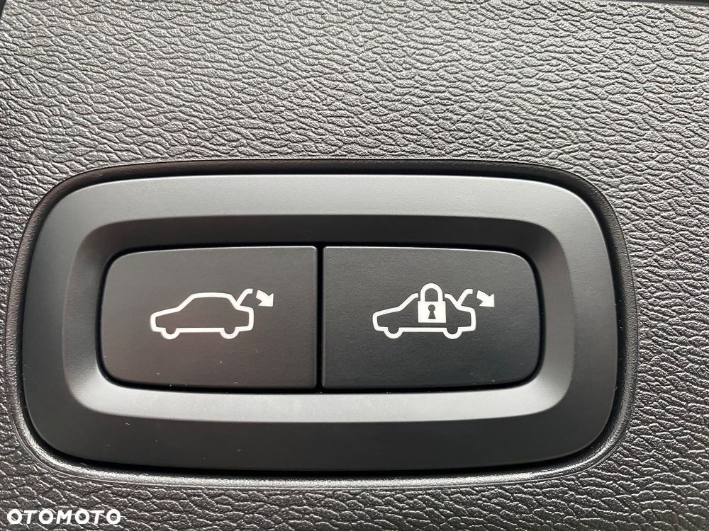 Volvo XC 60 B4 D Core - 31