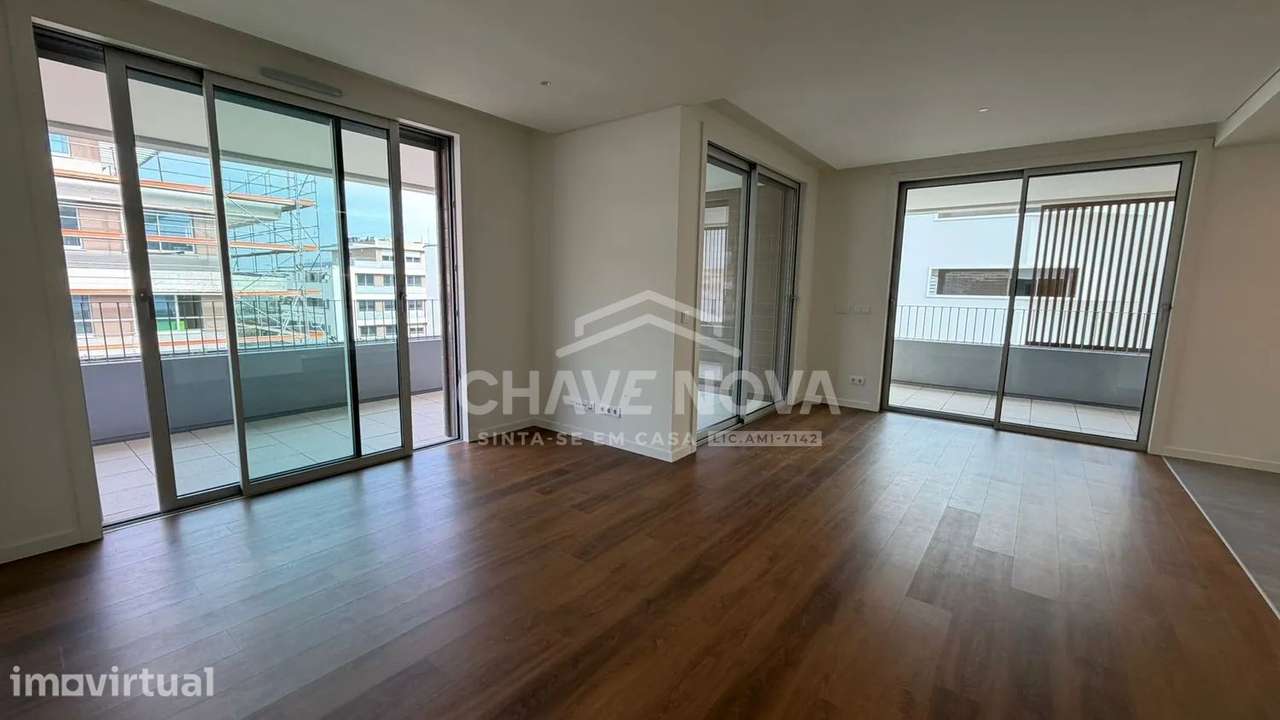 Apartamento T2 C/ Terraço 55m2 Garagem Maia centro - Grande imagem: 3/14