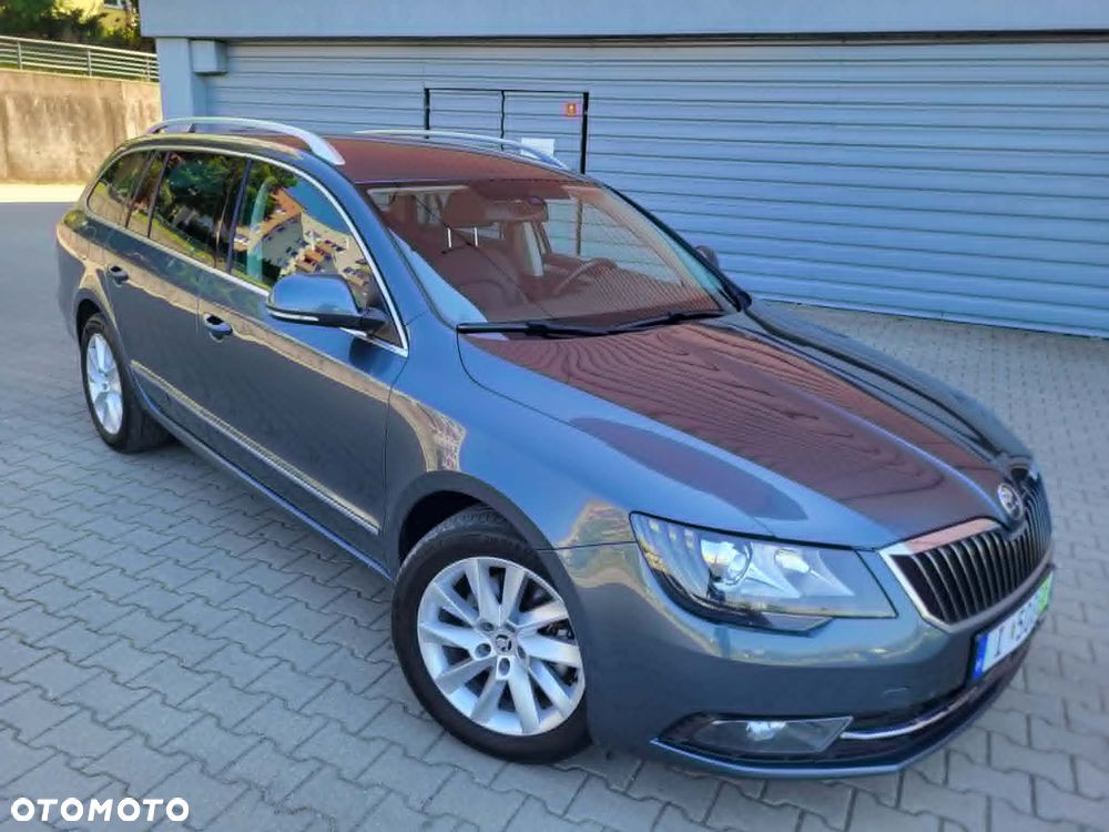 Skoda Superb 2.0 TDI Green tec DSG Elegance - 16