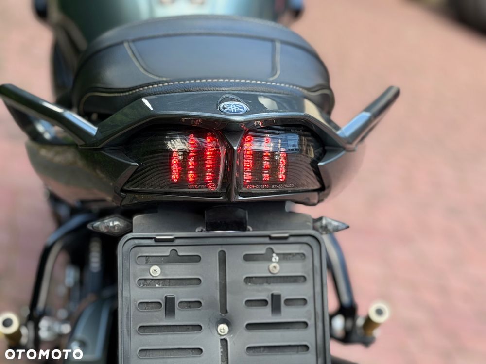 Yamaha FZ - 26