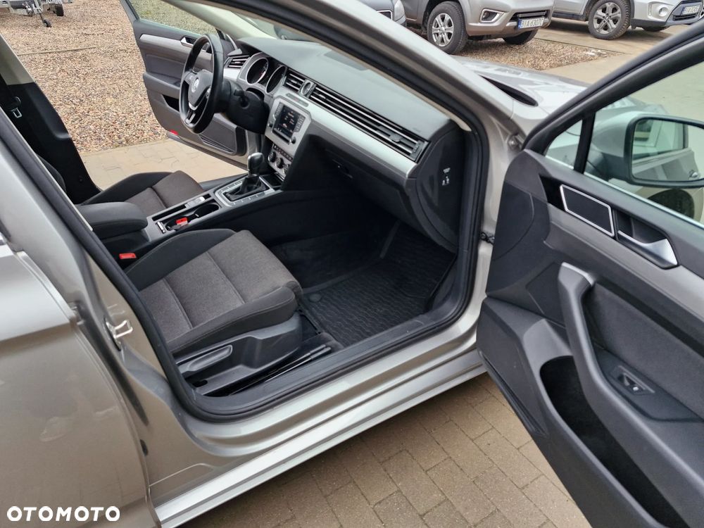 Volkswagen Passat 1.4 TSI ACT (BlueMotion Technology) DSG Highline - 20