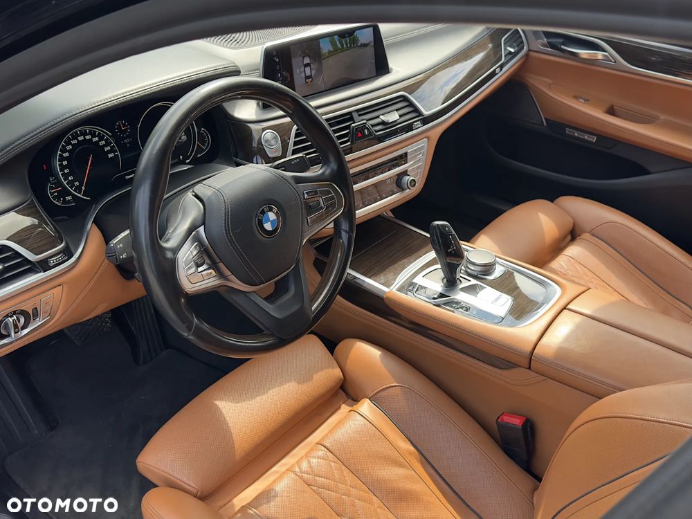BMW Seria 7 740d xDrive - 12