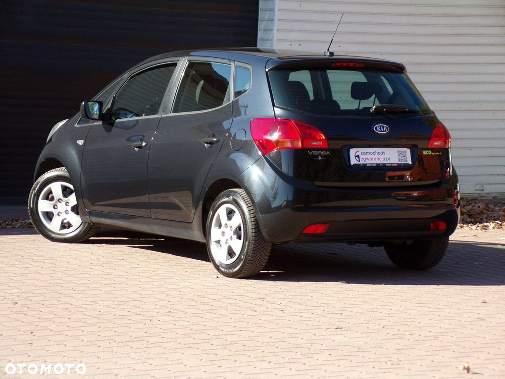 Kia Venga - 16