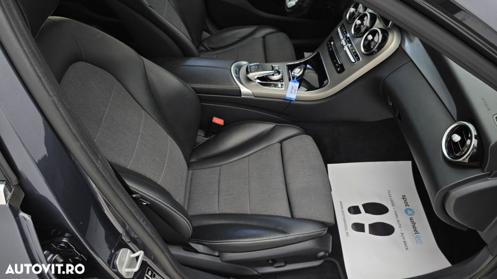 Mercedes-Benz C - 19