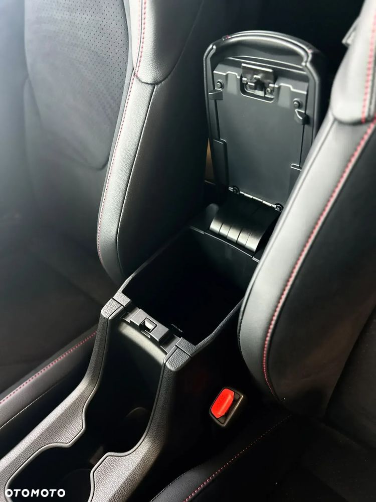 Toyota Corolla Cross - 20