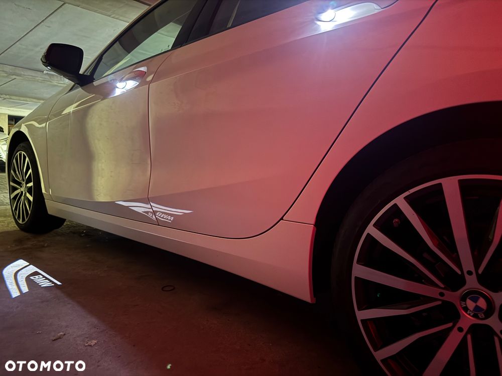 BMW Seria 1 118d Sport Line - 25