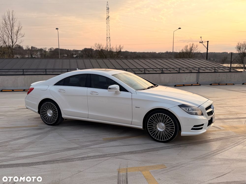 Mercedes-Benz CLS 500 BlueEffICIENCY - 10