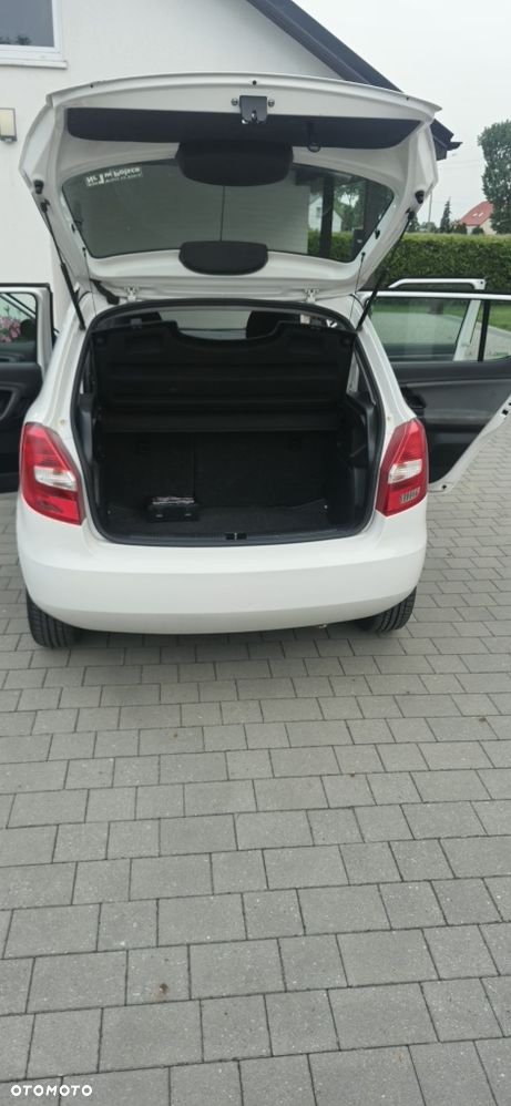 Skoda Fabia - 8