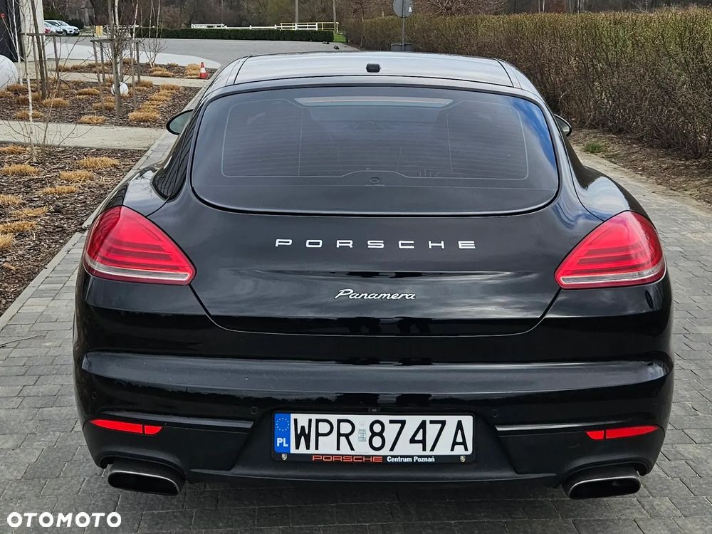 Porsche Panamera 4 - 5