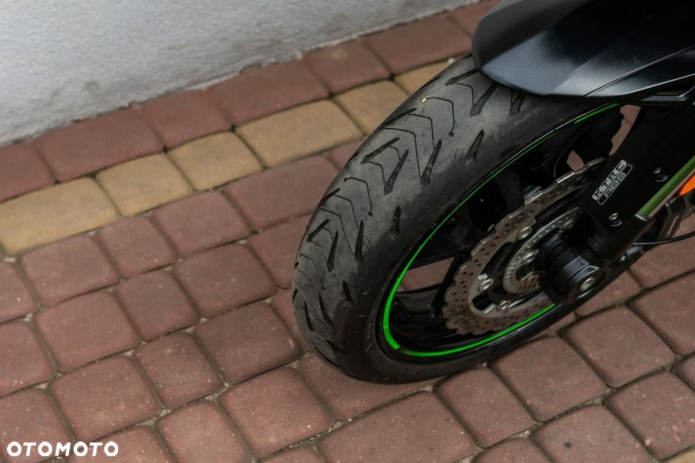 Kawasaki Versys 1000 - 9