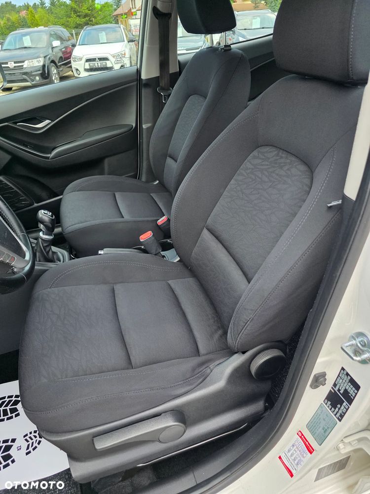 Hyundai ix20 1.4 CRDi blue Trend - 19