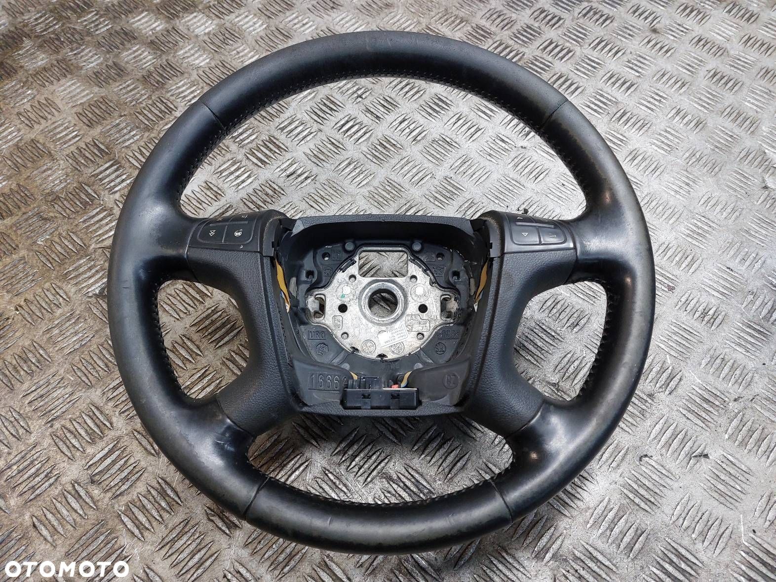 KIEROWNICA SKODA OCTAVIA II 1Z0419091J 1Z0959538 1Z0959537 1P0959542 - 1