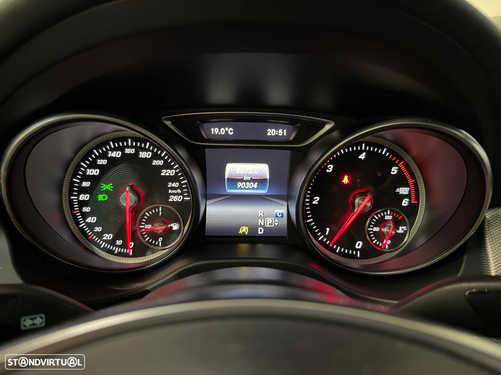 Mercedes-Benz CLA 200 d Shooting Brake AMG Line Aut. - 26