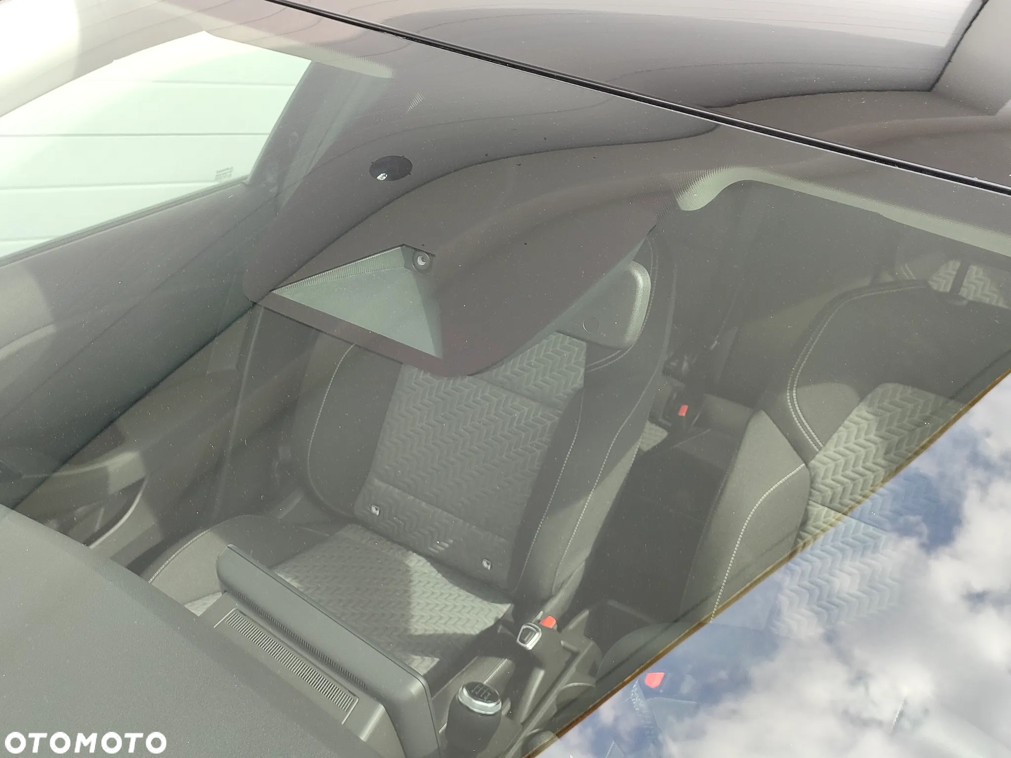 Renault Clio TCe 90 EQUILIBRE - 4