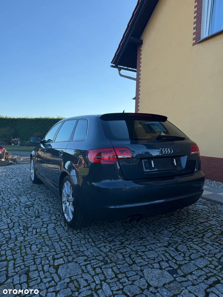 Audi A3 Sportback 2.0 TDI DPF quattro S line Sportpaket - 3