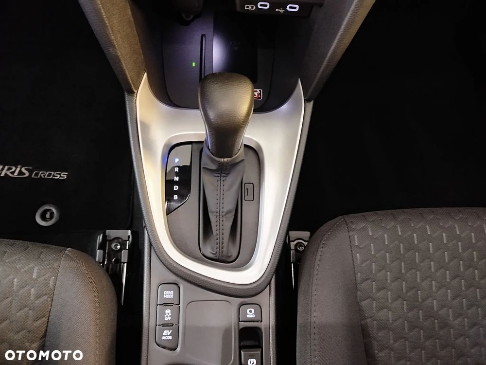 Toyota Yaris Cross Hybrid 1.5 Comfort - 22