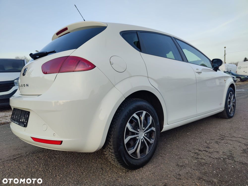 Seat Leon 2.0 TDI DPF Style Copa - 23