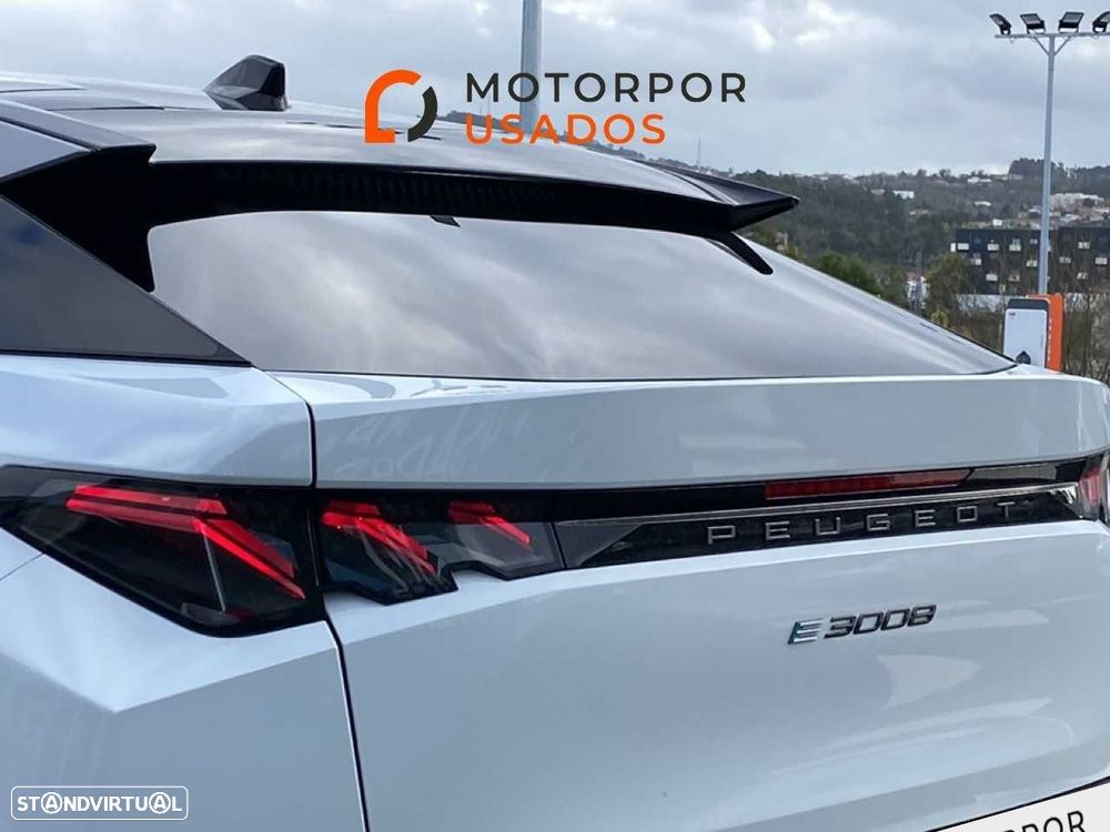 Peugeot E-3008 73 kWh GT - 22