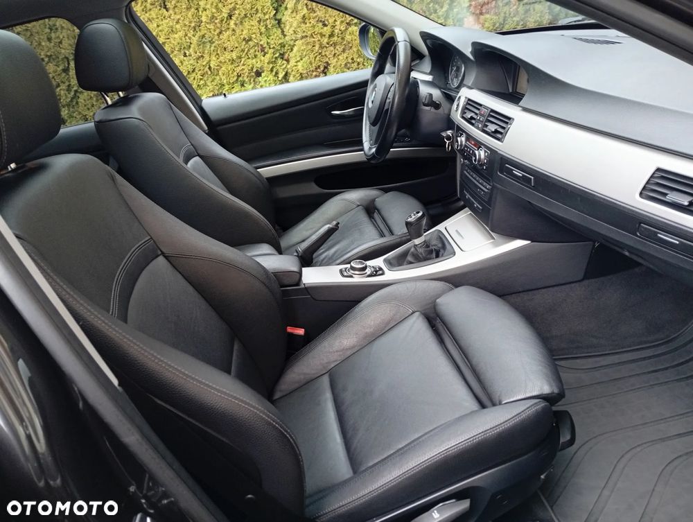 BMW Seria 3 320d DPF Edition Sport - 7