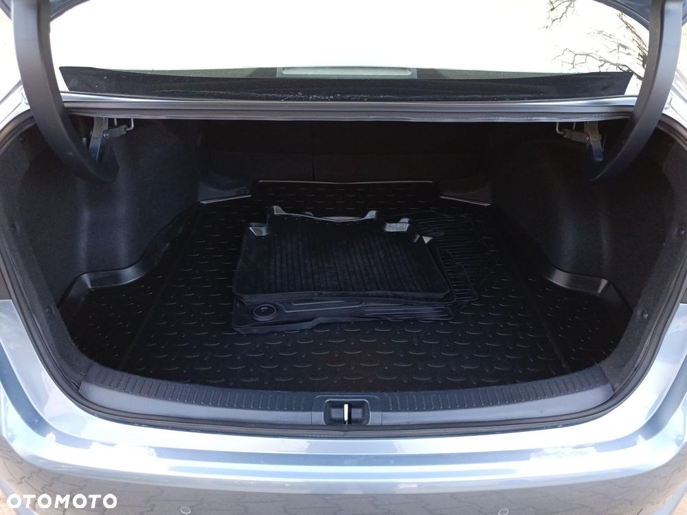 Toyota Corolla 1.8 Hybrid Comfort - 9