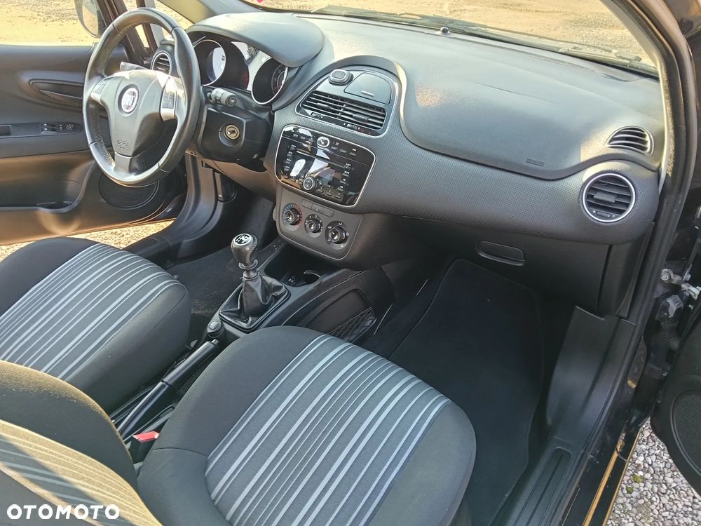 Fiat Punto 1.4 Estiva S&S - 11