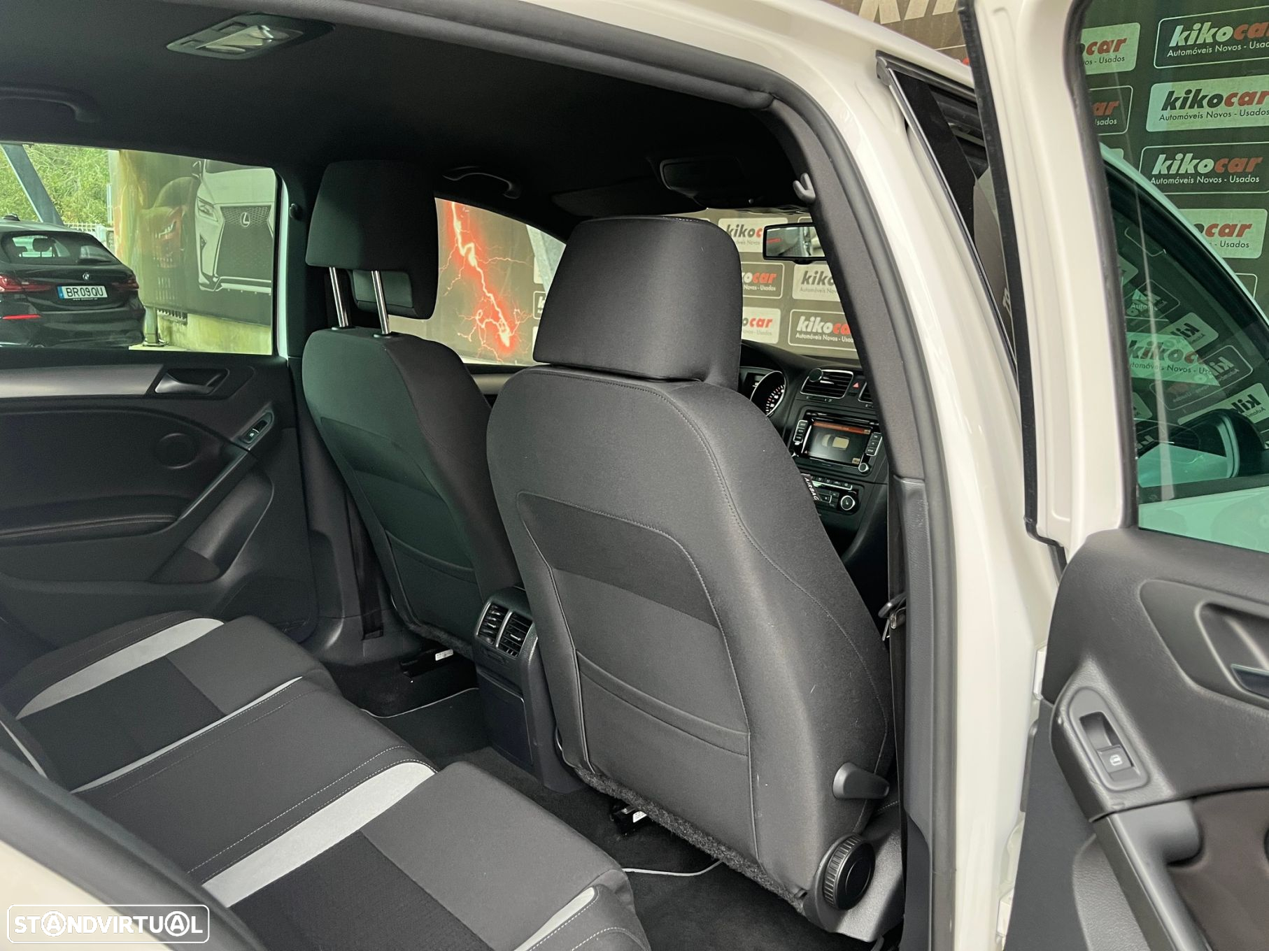 VW Golf 2.0 R DSG - 51