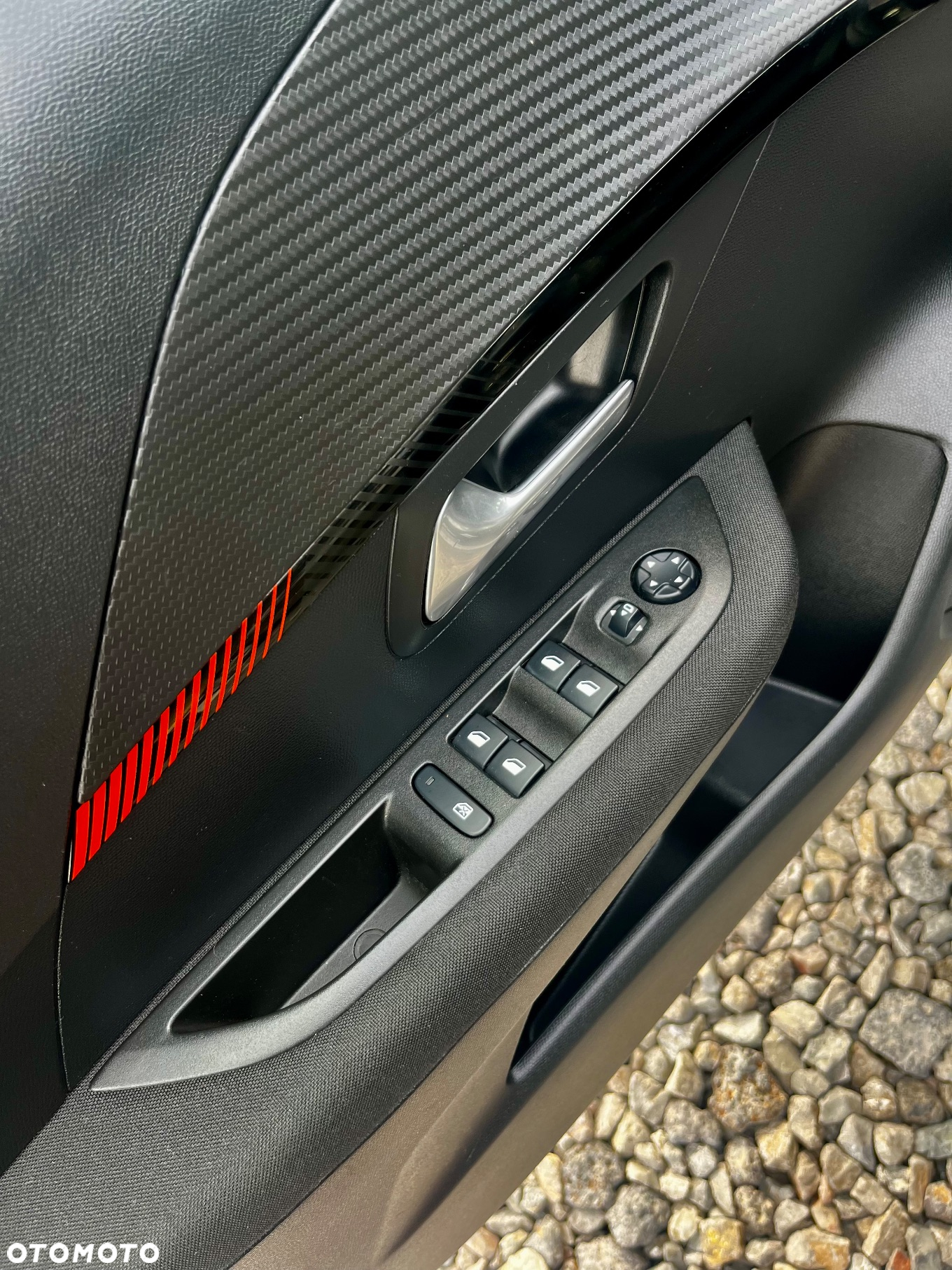 Peugeot 208 PureTech 75 Allure - 18