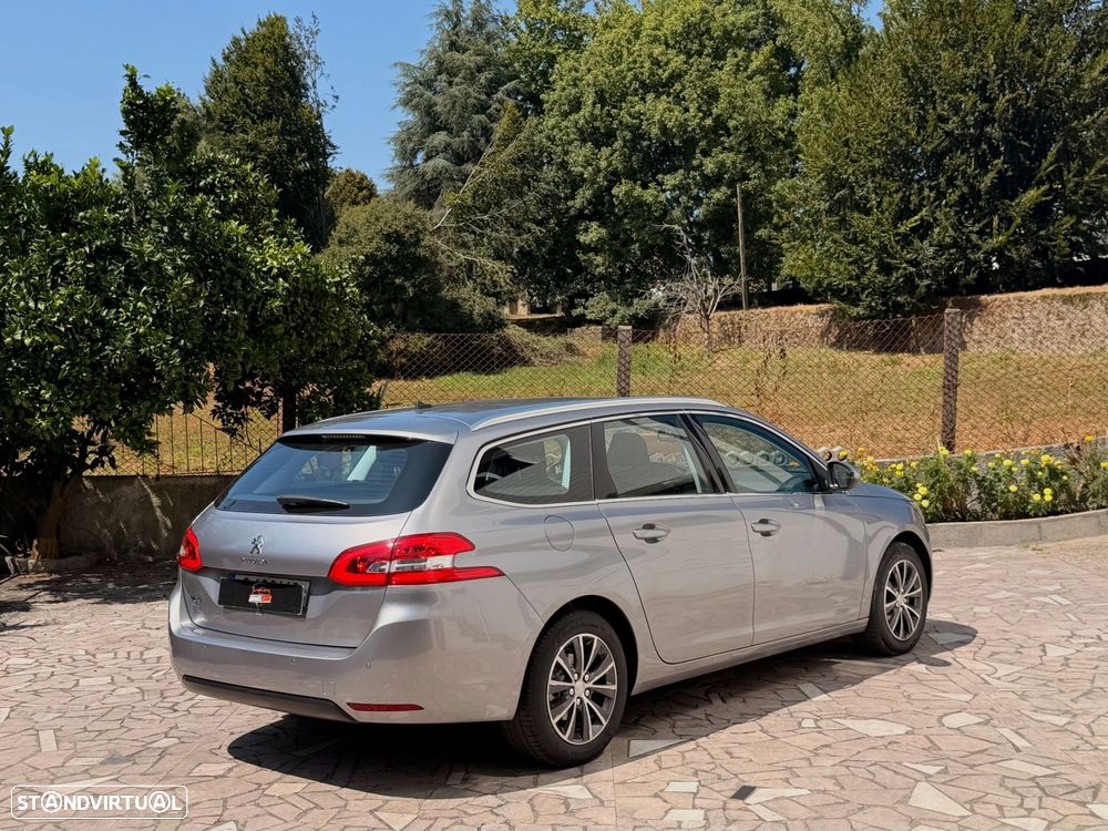 Peugeot 308 SW 1.2 PureTech Allure - 10