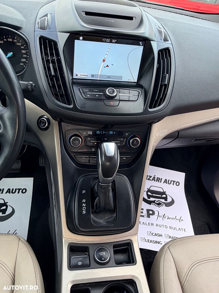 Ford Kuga - 28